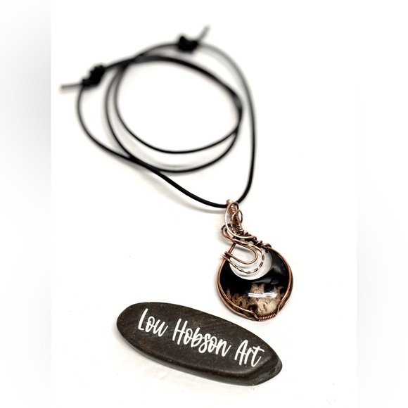 HAND CRAFTED Crescent Moon Palm Root Wire Wrapped Copper Unisex Pendant Necklace - Picture 5 of 10